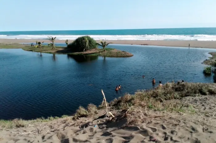 Beach Tourism in Kebumen, Stunning Natural Beauty