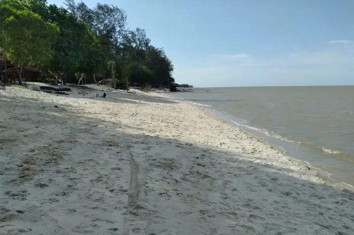 Beach Tourism in Serdang Bedagai that Offer Stunning Views